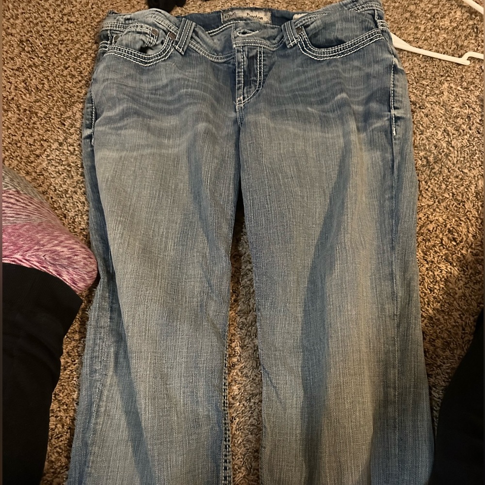 Women’s jeans